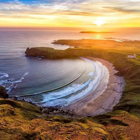 Under The Eaves * Kilcar